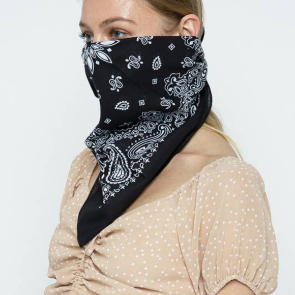 Black Vintage paisley COTTON face mask b… - Picture 2 of 2